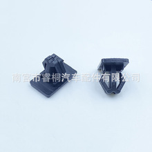 适用奔驰克莱斯勒300c大捷龙底大边卡子下边梁侧裙卡扣1BA41AX1AA