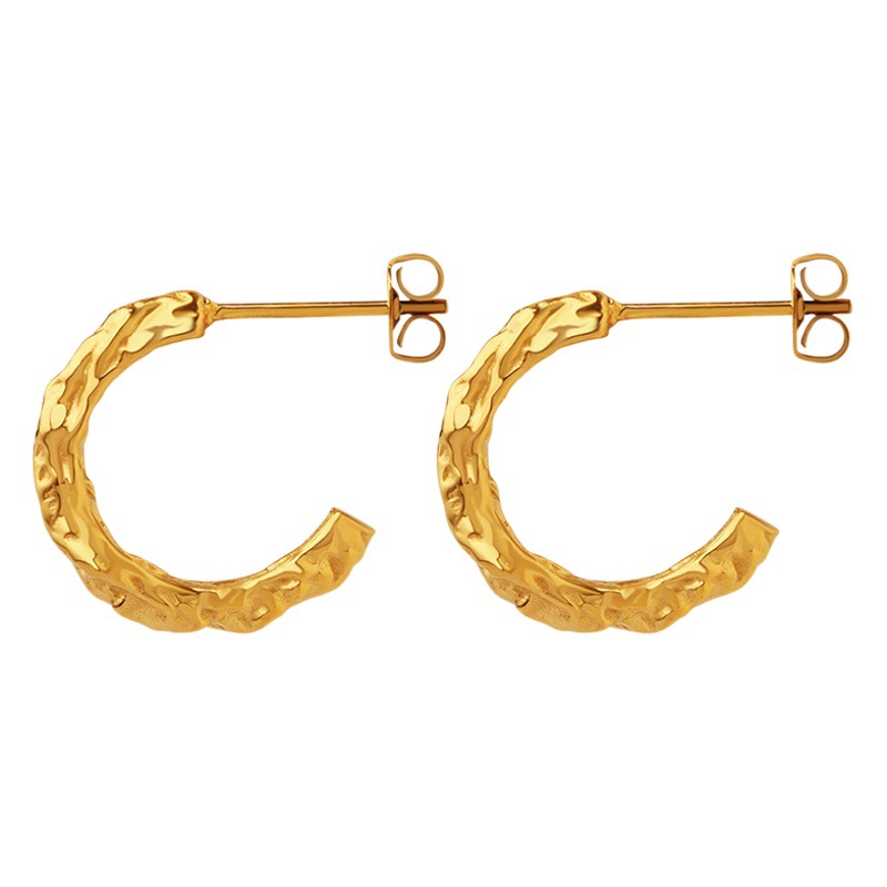 Coreano simple en relieve geométrico C-tipo diseño irregular hardware pendientes joyería al por mayor mujer ins viento titanio acero
