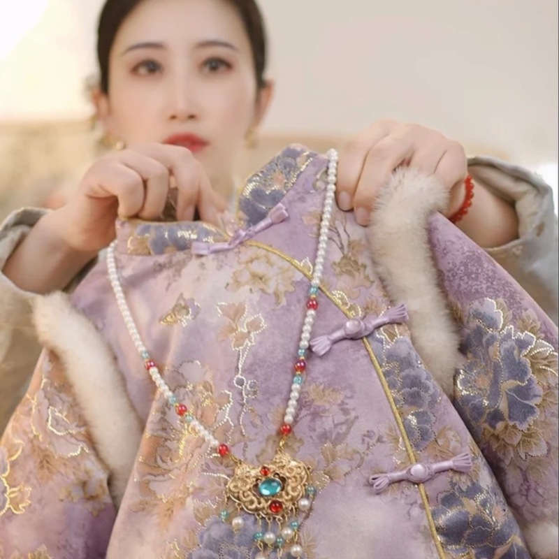 [Ropa morada] Chica redonda estrella infantil invierno más vestido cheongsam acolchado de terciopelo para niños vestido de un año nuevo estilo chino image 5