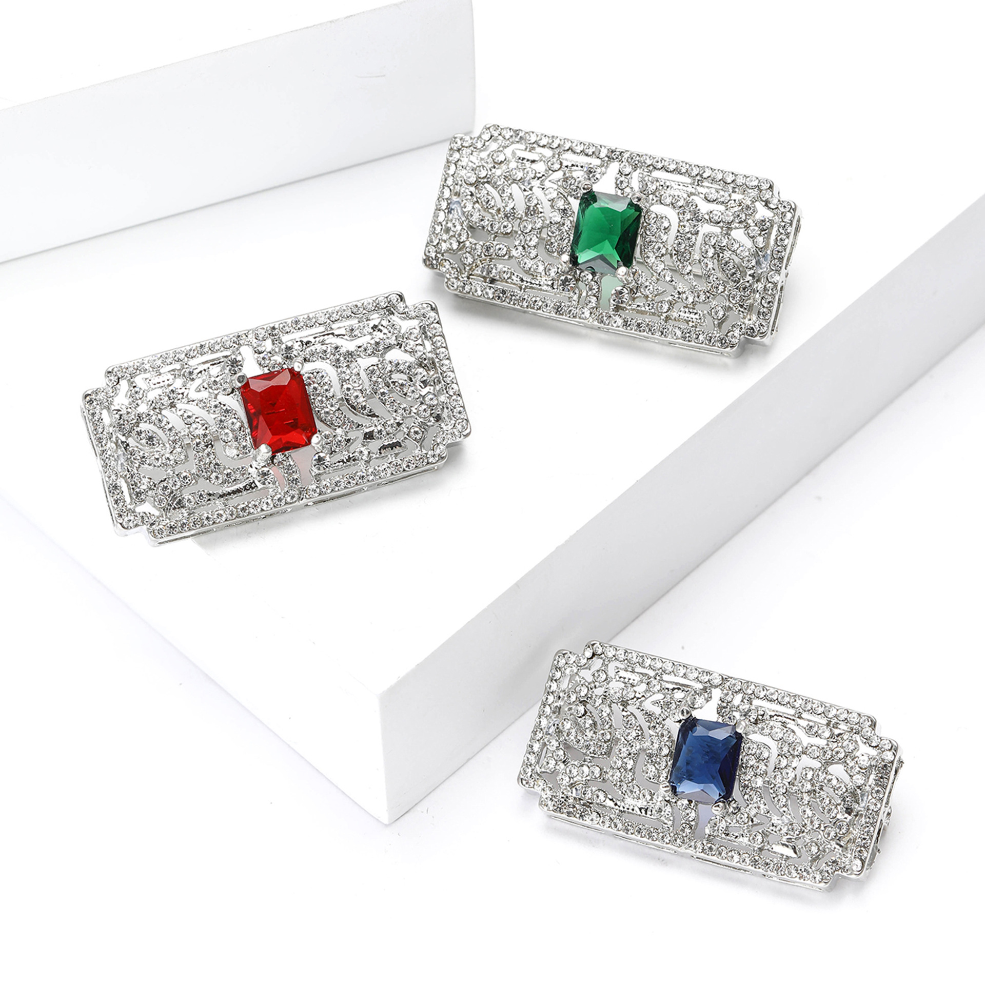 Spilla vintage da donna elegante farfalla fiore perla cristallo_voghion.com