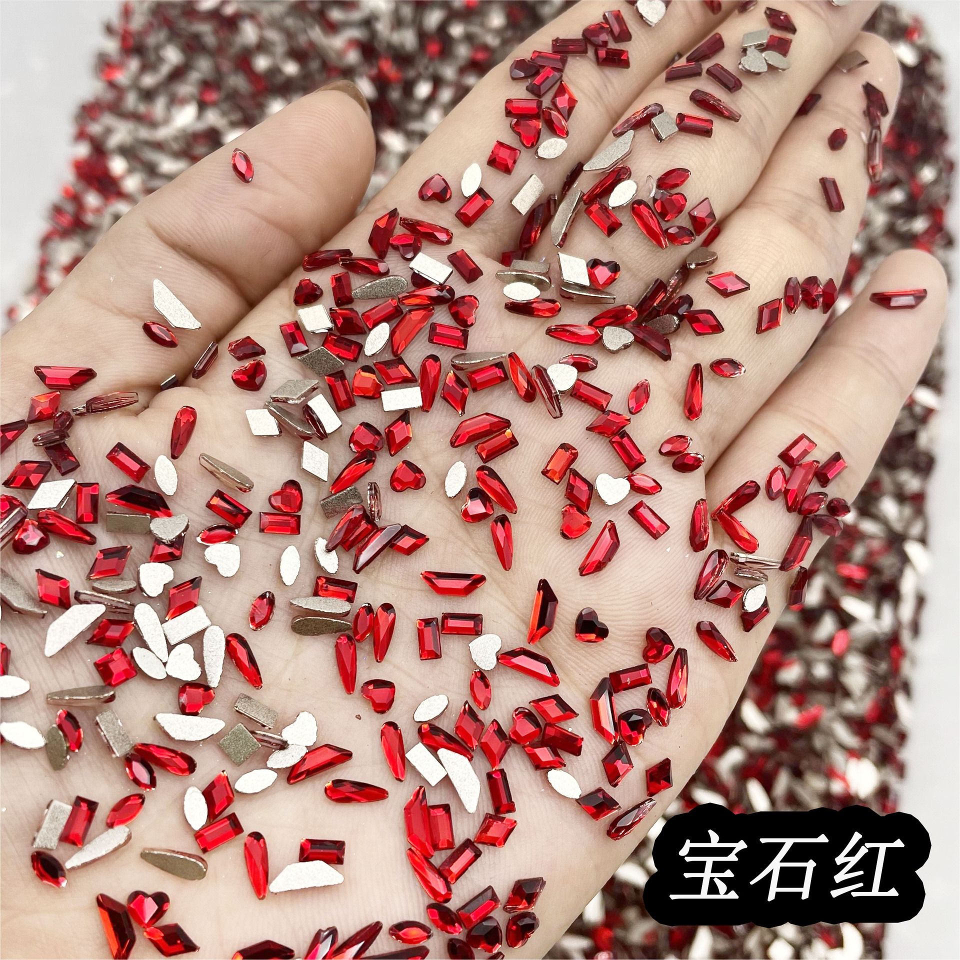 고급 고급 매니큐어 장식 모조 다이아몬드 보석 보석과 큰 빨간색 평면 프로파일 네일 메쉬 빨간색