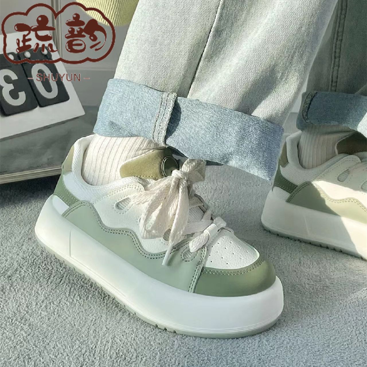 Matcha verde gran cabeza pequeña zapatos blancos para mujeres 2024 nuevos ins zapatos de pan para mujeres zapatos de skate originales de suela gruesa