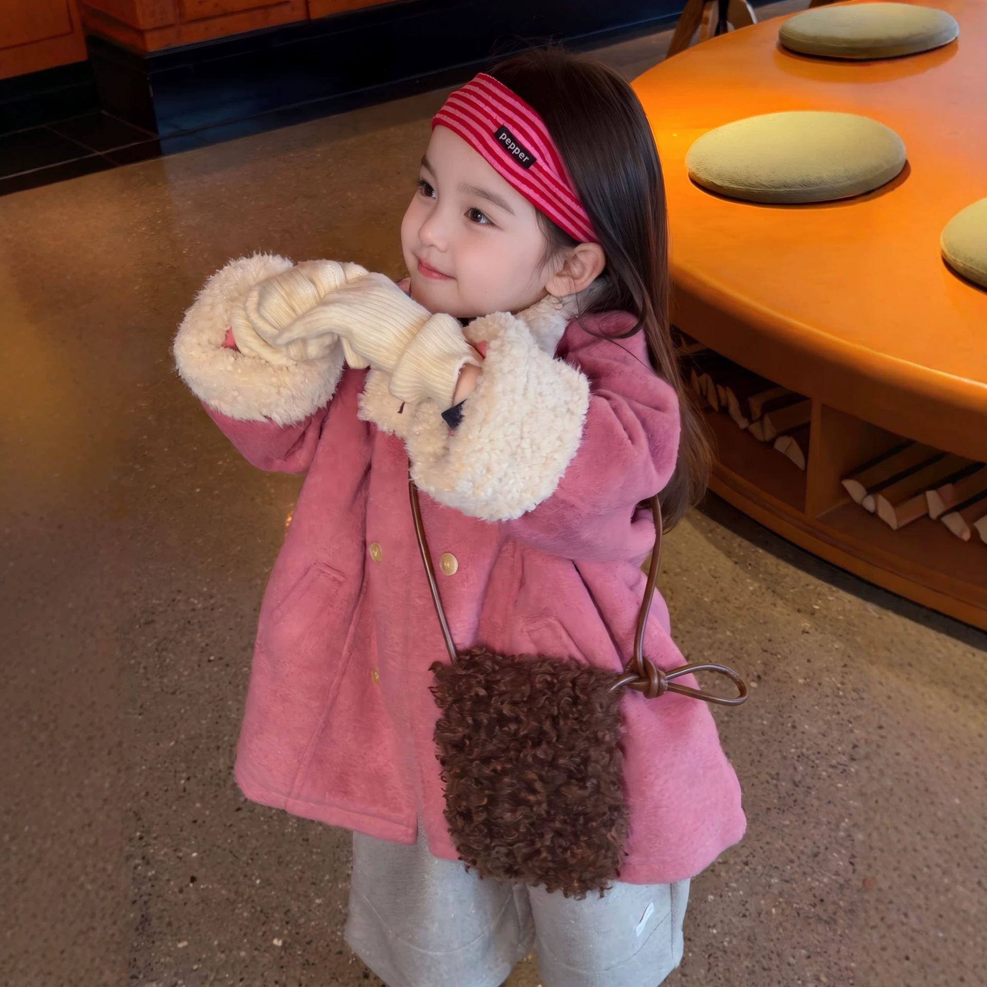 Korean children's clothing 26 winter girls' woolen thickened double-breasted coat for small and medium-sized children, Huzhou Zhili outerwear, drop shipping