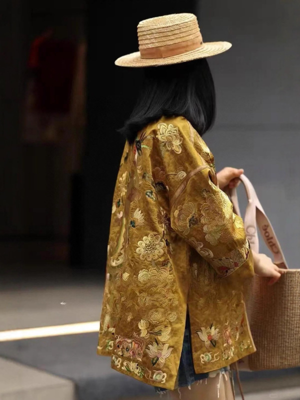 深圳中式国风巨重工黄缎真丝外套立体刺绣宽松廓V领精品女装上衣|undefined