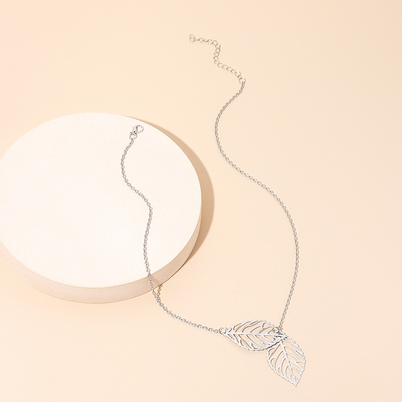 7g Weight Necklace Classification Wedding, Travel Occasion Women'S Gender Silver Color Fashion Leaf Necklace 11