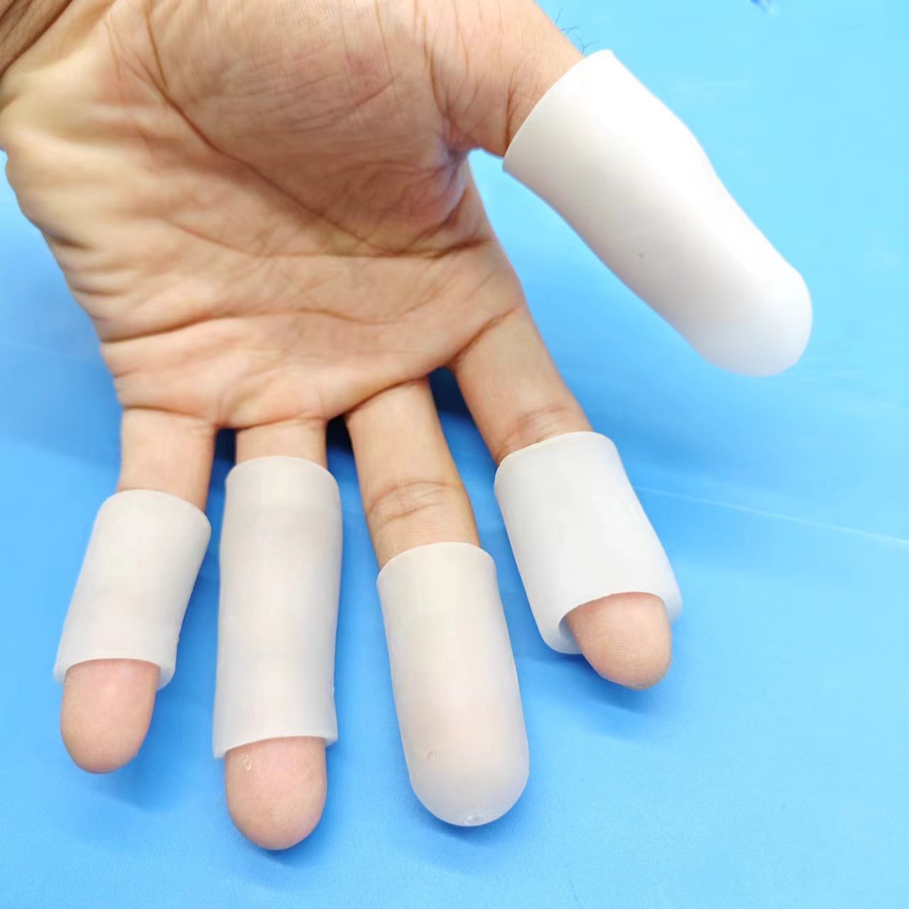 脚趾套保护拇指