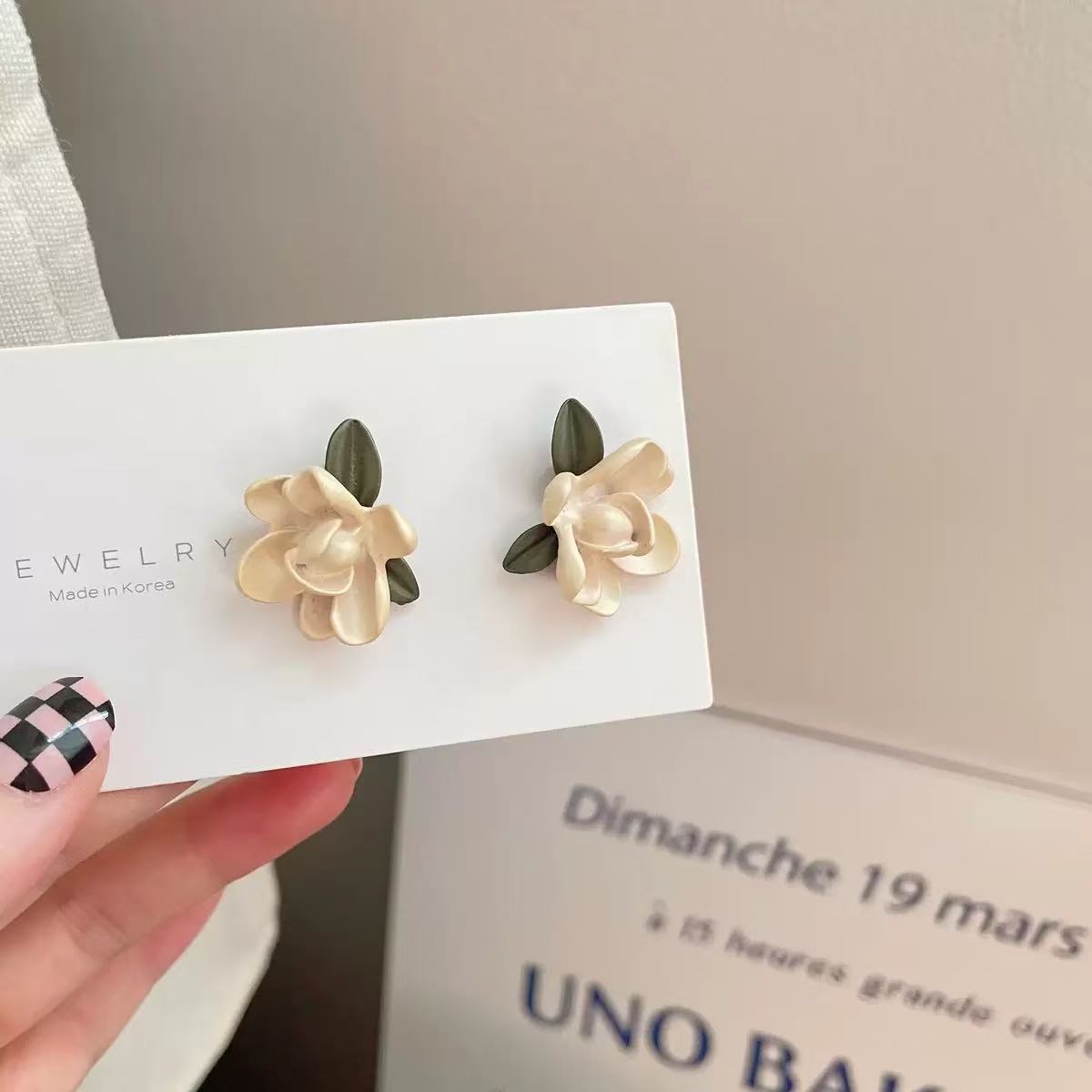 E032-A18 ear clip style
