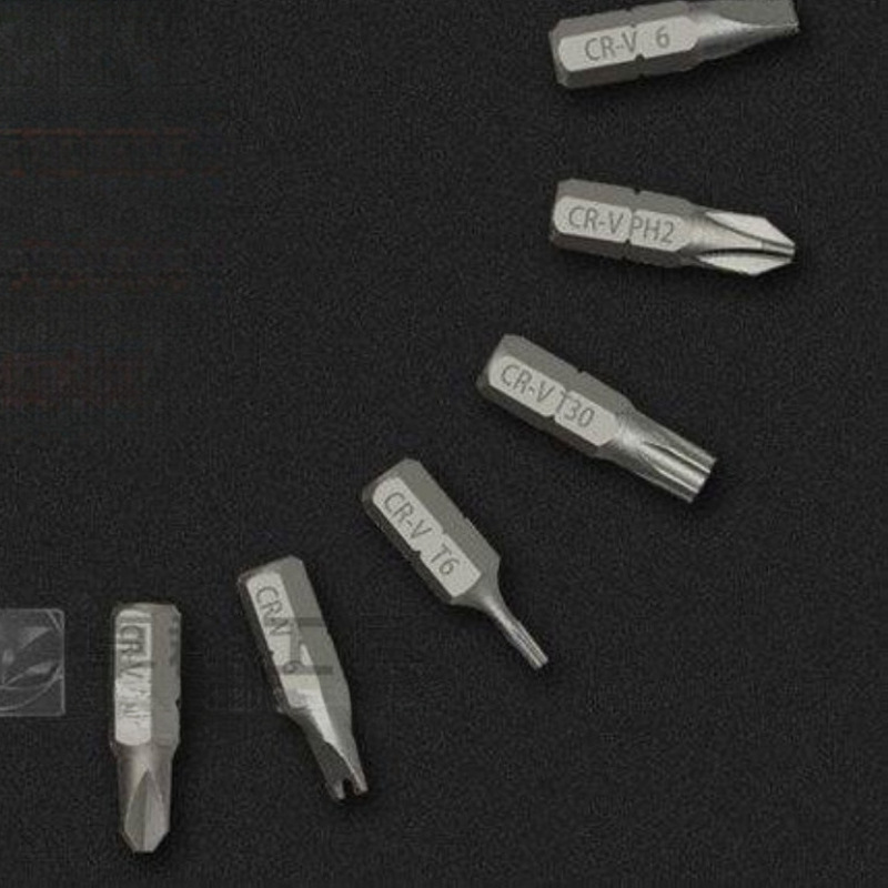 래칫 렌치 드라이버 세트 자동차 및 오토바이 자동차 유지 보수 및 수리 슬리브 다기능 오토바이 여행 수리