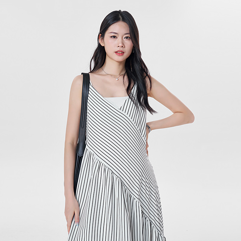 Maternity Camisole Jumpsuit 2025 New Summer Petite Dress Cropped Striped Suspender Wide-Leg Pants