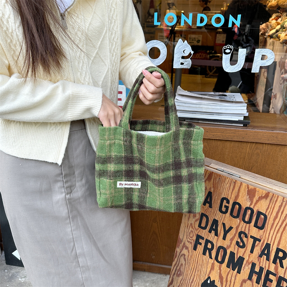311021 Simple ins retro style woolen multi-color handbag for women, 2023 new checkered autumn and winter women's bag Item Picture