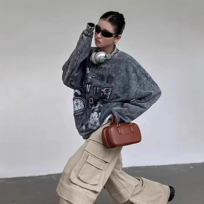 American Style Retro Old Washed Black Crewneck Sweat 2024 Autumn and Winter New Printed Mickey Loose Trendy Niche Top American Style Retro Old Washed Black Crewneck Sweat 2024 Autumn and Winter New Printed Mickey Loose Trendy Niche Top