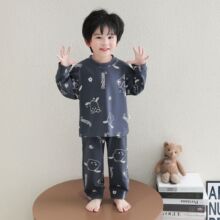 ��ͯ�������＾�Ҿӷ����b�޿�ͨ�L��˯���к�Ůͯ��Сͯ���ś�