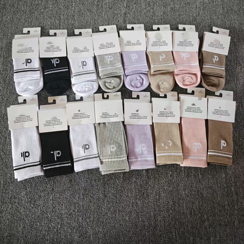 New Alo Letter Mid-High Socks, Four-Season Style, Couple's Double Stripe Trendy Socks, Colorful Men's and Women's Yoga Socks, Sports Socks