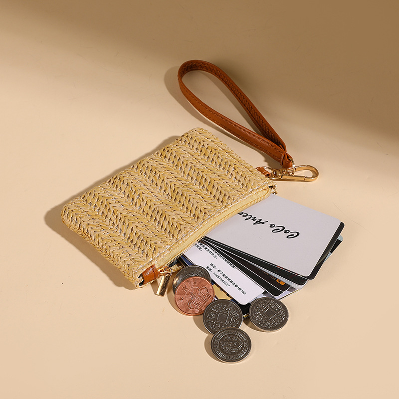 Mini monedero tejido de paja de color sólido transfronterizo, billetera corta de muñeca para mujer, bolso tejido de paja para mujer casual de verano, doble propósito