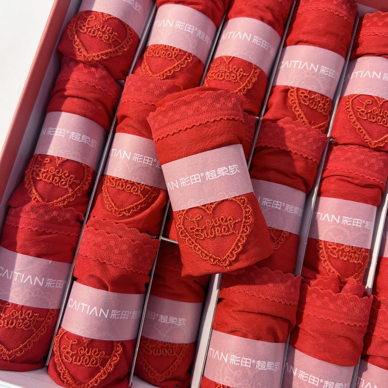 36 Pieces of 15856 Caitian Red Underwear for Women's Zodiac Year Wedding Lace Fabric Heart Mid-Waist Small Boxer Briefs