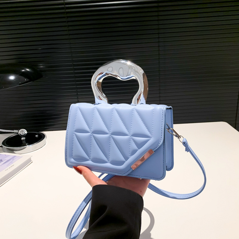 Bolso de textura de diamante para mujeres 2024 nuevo pequeño bolso de mano duro fresco, bolso cuadrado de moda de color sólido de un solo hombro.