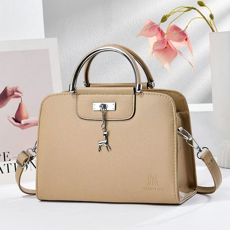 Nuevos ciervos colgantes bolsos de mano bolsos de hombro de moda casual diarios versátiles bolsos de transporte transfronterizos