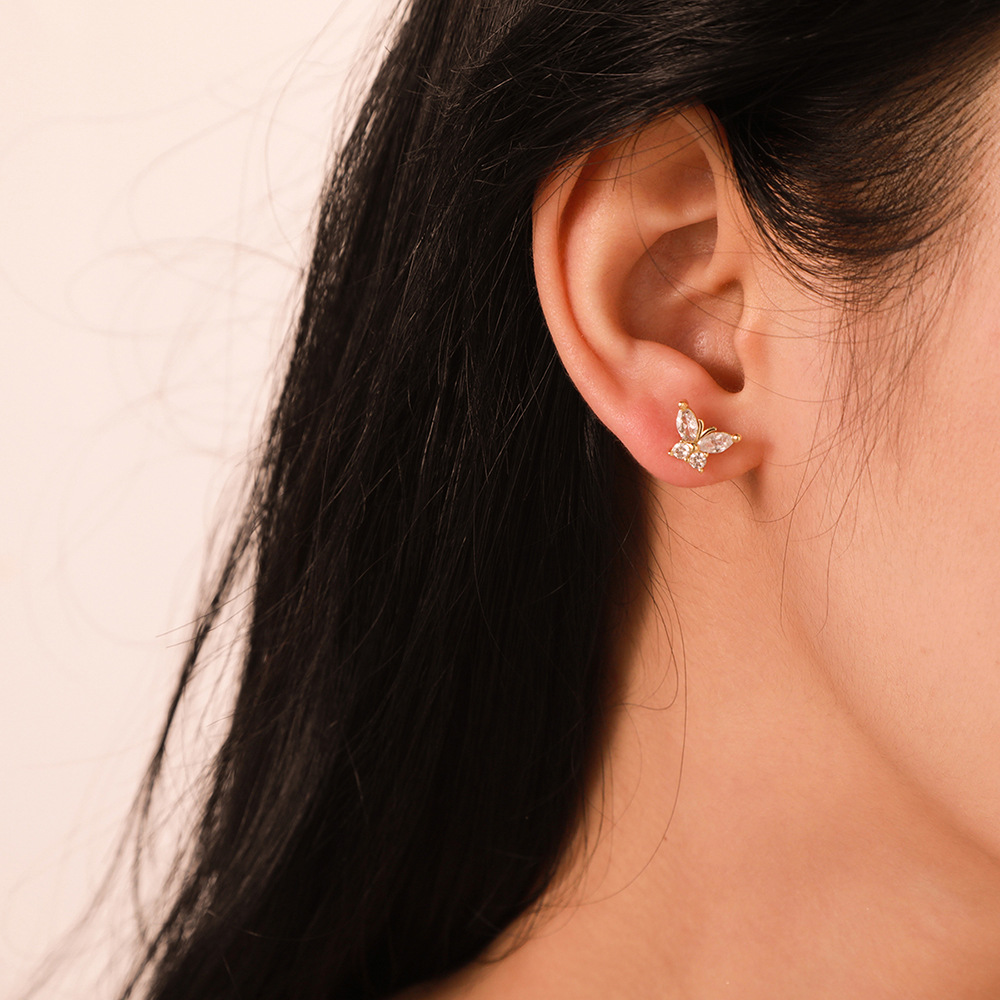 Simple Style Butterfly Copper Gold Plated Zircon Ear Studs 1 Pair
