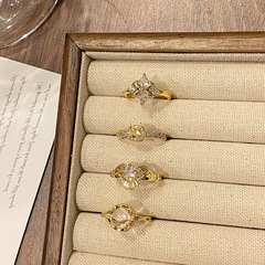 新款韓版個性顯白星芒鏤空戒指女精緻碎鑽百搭時尚輕奢高級感指環