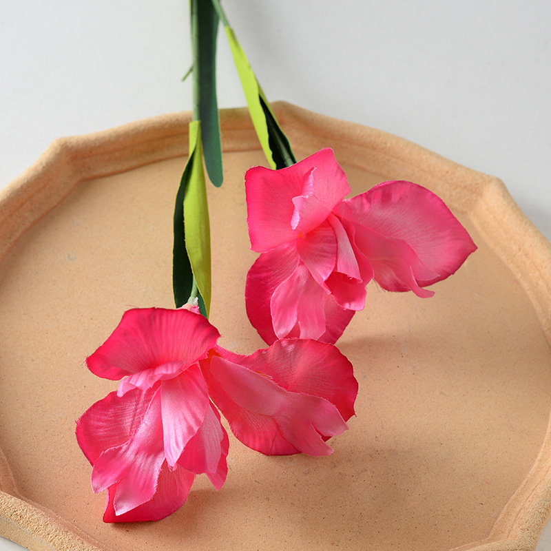 Flores de simulación 2 iris pintura al óleo de flores de boda de Alice flores de seda del salón de la boda props de disparo flores falsas celebridades en línea