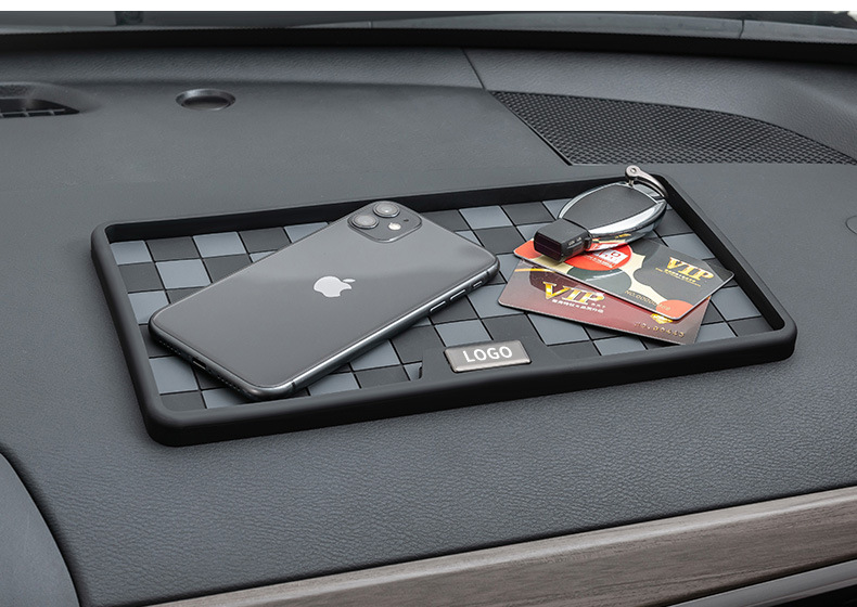 Good Quality Car Anti-Slip Mat, Car Storage Mat, In-Car Center Console Fixed Phone Holder, High Temperature Resistant and Sun Protection