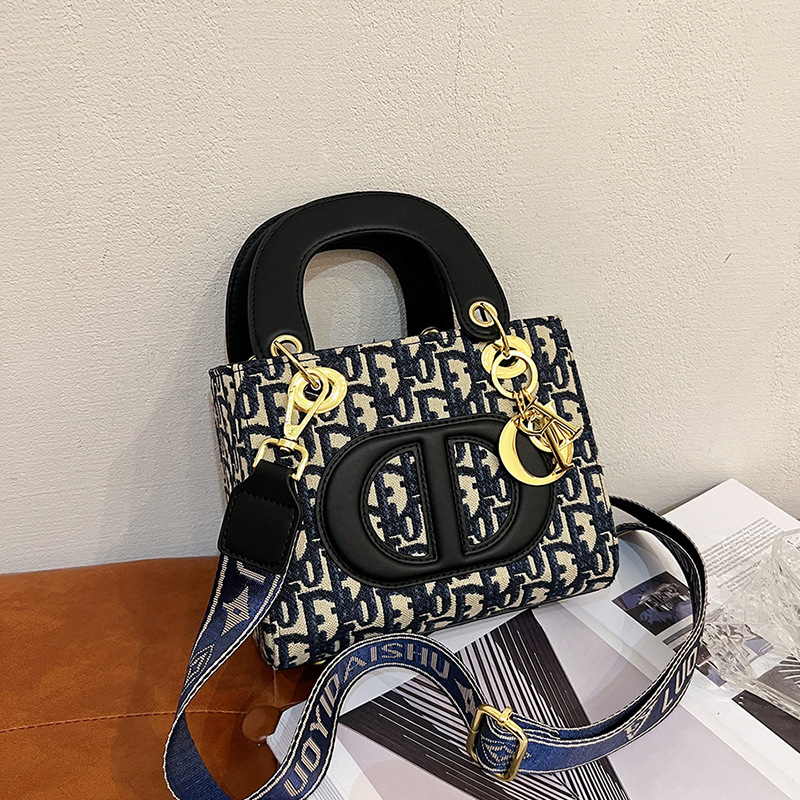 Bolso de concubina transfronterizo bolso de mujer 2024 nuevo lujo ligero de alta calidad, bolso pequeño diagonal bordado popular de este año