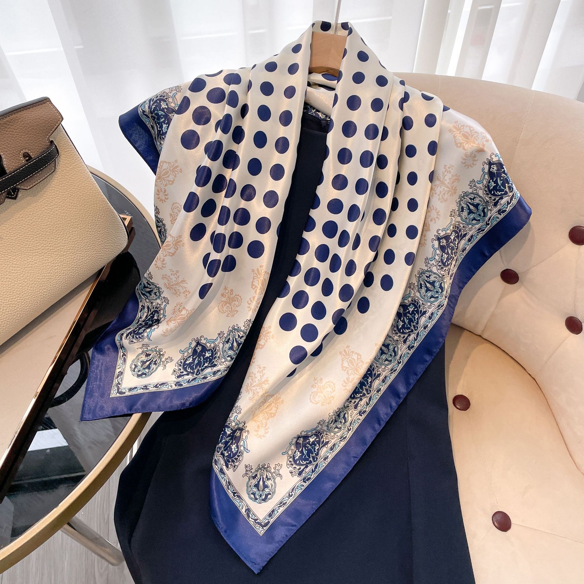 Écharpe de cetim estampada mulher grande xale verão proteção_voghion.com