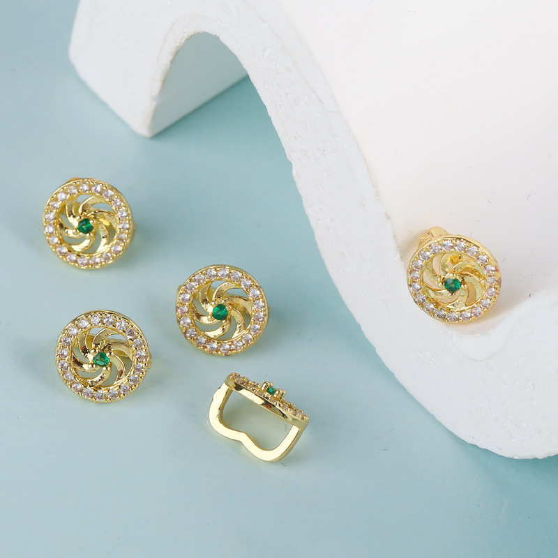 Hot Wheels Micro-Inlaid Emerald Full Diamond Accessories DIY High-Quality Rope Jade Rope Connector Positioning Buckle Copper Plated 18K Gold Hot Wheels Micro-Inlaid Emerald Full Diamond Accessories DIY High-Quality Rope Jade Rope Connector Positioning Buckle Copper Plated 18K Gold