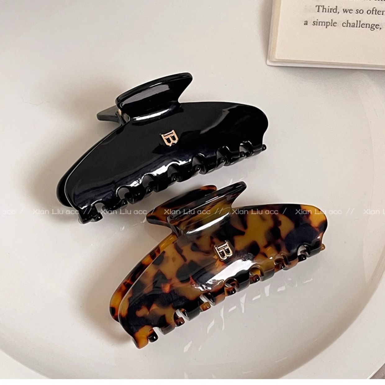 24 New French Acetic Acid Arc Shark Clip Leopard Letter B Large Grab Clip Advanced Sense Hairpin Back Head Clip