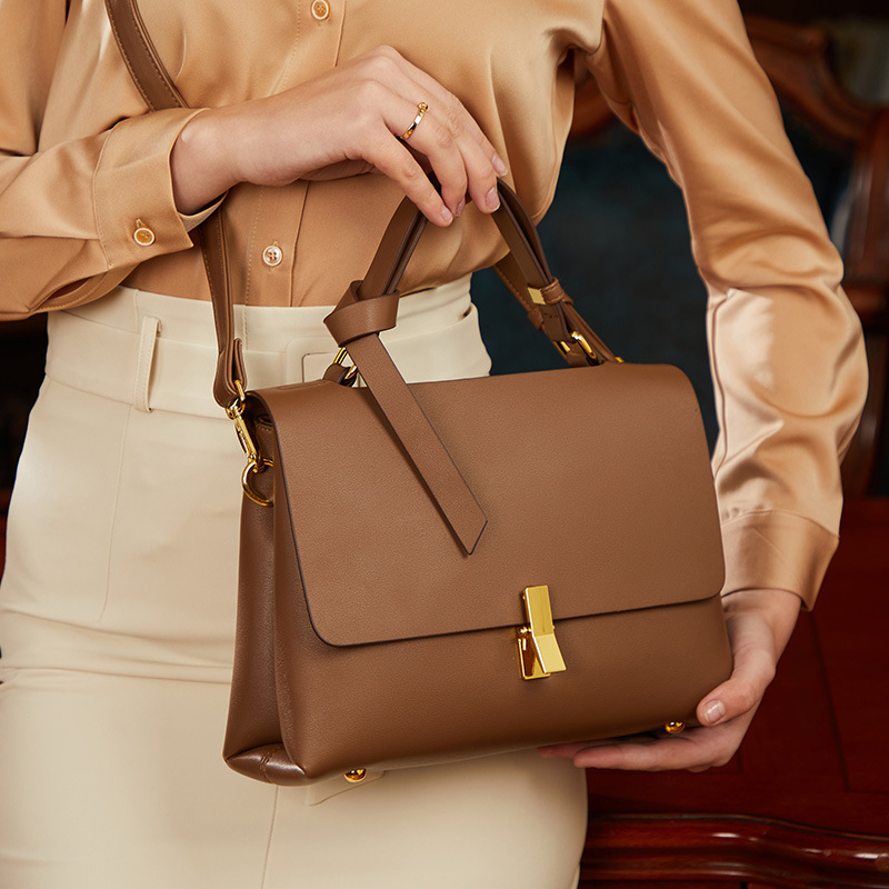 Vintage-Style Genuine Leather Women's Bag 2025 New Trendy Simple Crossbody Shoulder Bag Stylish Ins Lock Buckle Underarm Bag