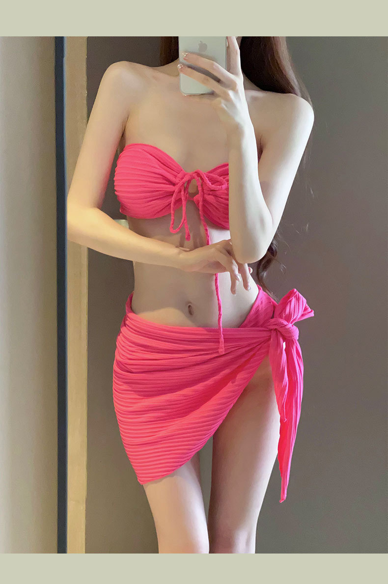 Three-piece Bikini Set Women Sexy Triangle Swimsuit Rose Red_voghion.com