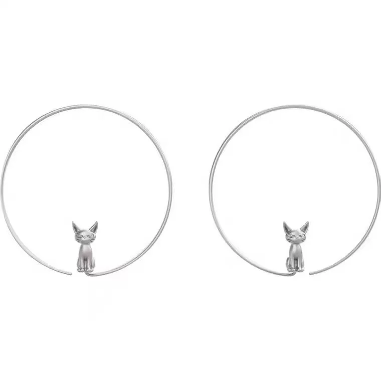 Серьги- hoop? Wait must translate properly: Hoop earrings, cat charm, universal hula‑hoop style, bright white, lightweight (0.005 kg)