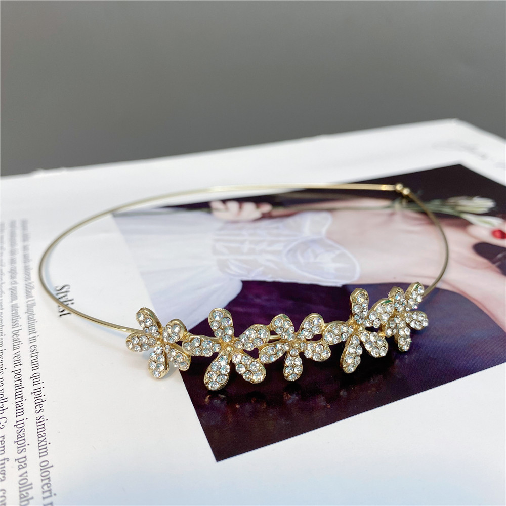 Fashion Three-dimensional Decorative Metal Thin Headband Wholesale Nihaojewelry display picture 7