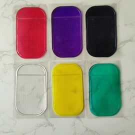 防滑垫;车载手机支架;车用香水香薰