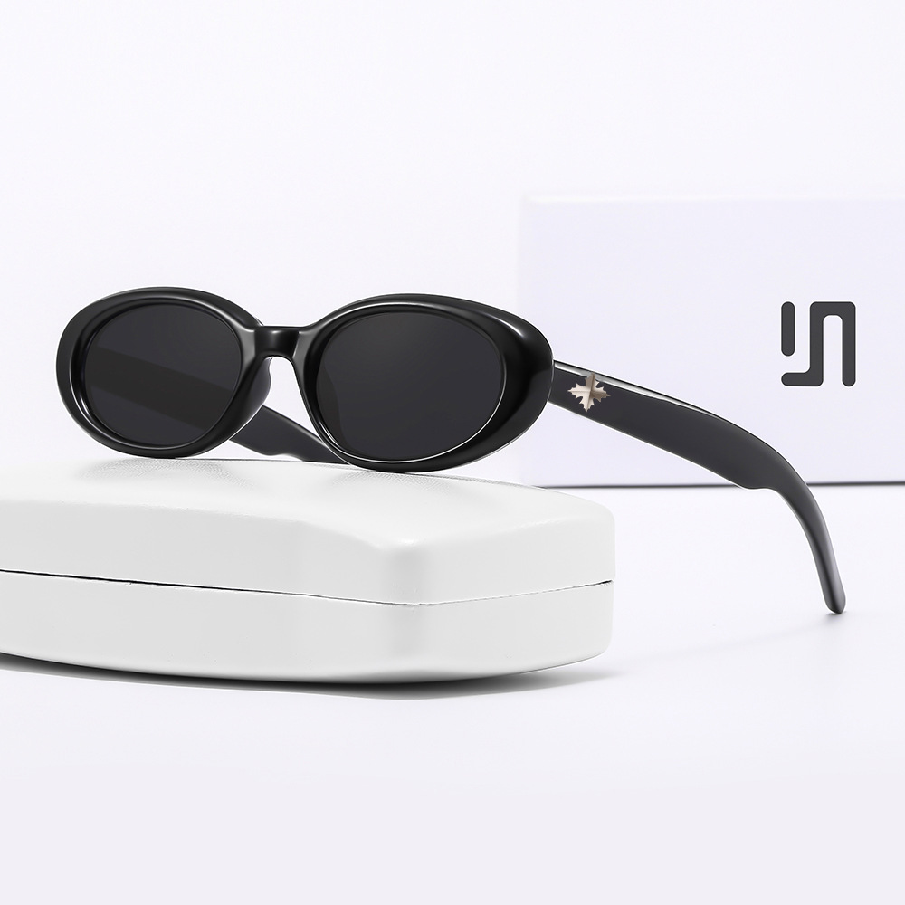 Classic retro fashionable trend sunglasses for men and women