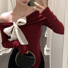 2024新款一字肩蝴蝶结针织打底衫女冬季圣诞红色长袖毛衣内搭上衣