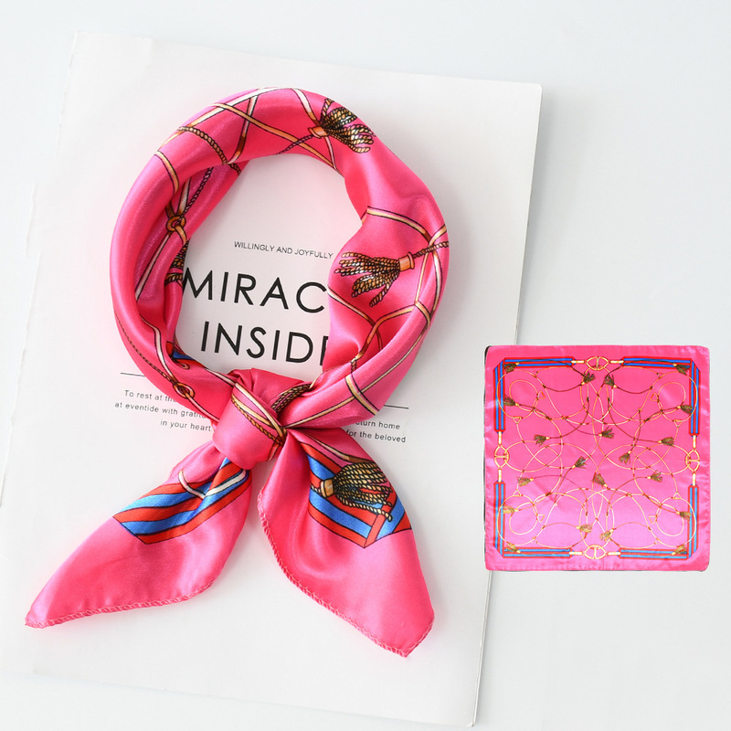 クロスボーダーのファッション高級感のあるシルクのスカーフのチェーンの雑花の色の丁のシミュレーションの糸の50x50の小さいスカーフの女性の卸売り|undefined