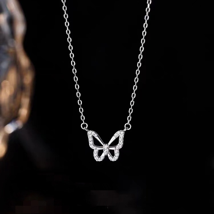 Silver Sparkling Butterfly Diamond Necklace Women's Fashion Simple Temperament Personality Niche ins Style Design Sense Clavicle Chain