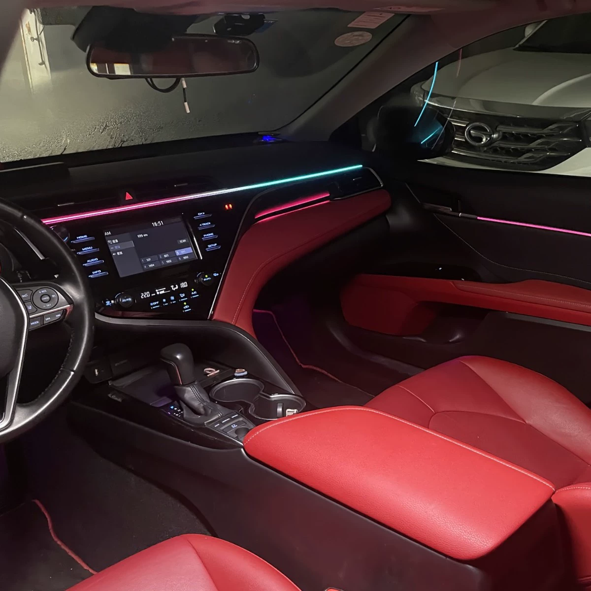 «Toyota, форма, огни, LED звёздное небо»