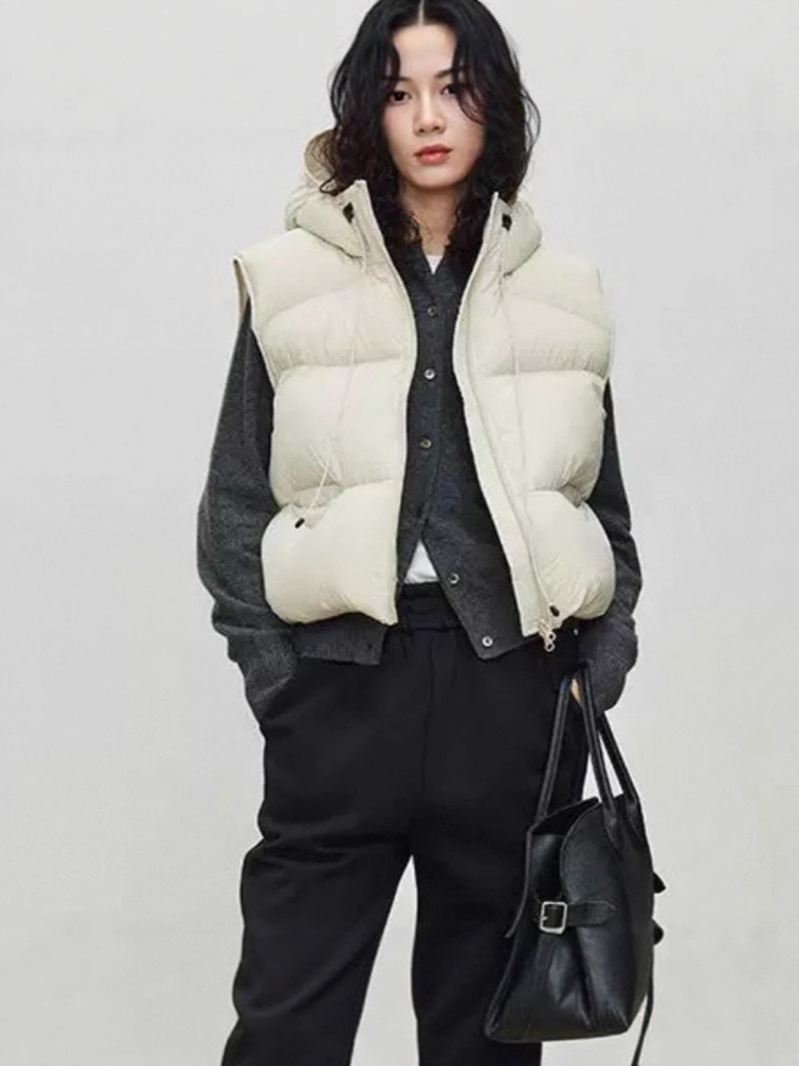 Vest with down
