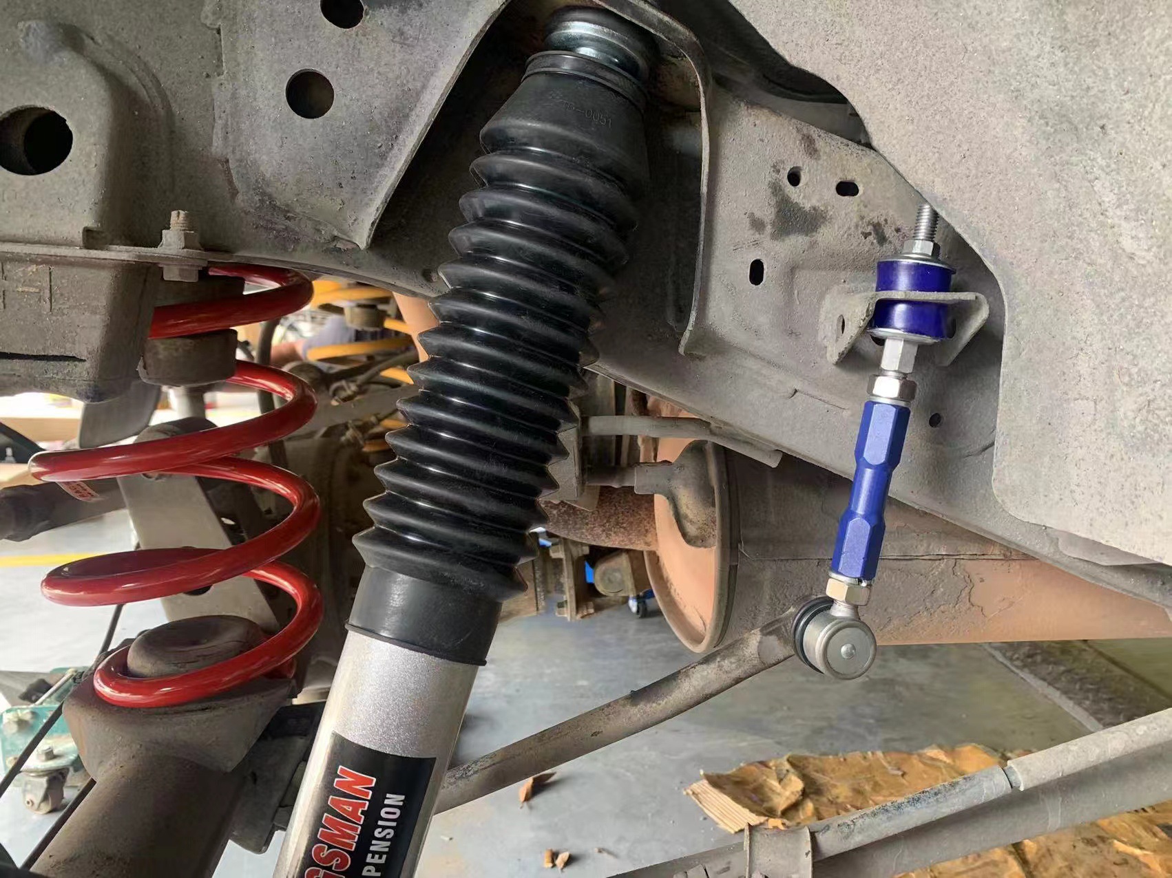 Off-Road Modified Suv Y60/Y61 Forged Small Connecting Rod Adjustable Plum String Balance Rod Modified Ball Head