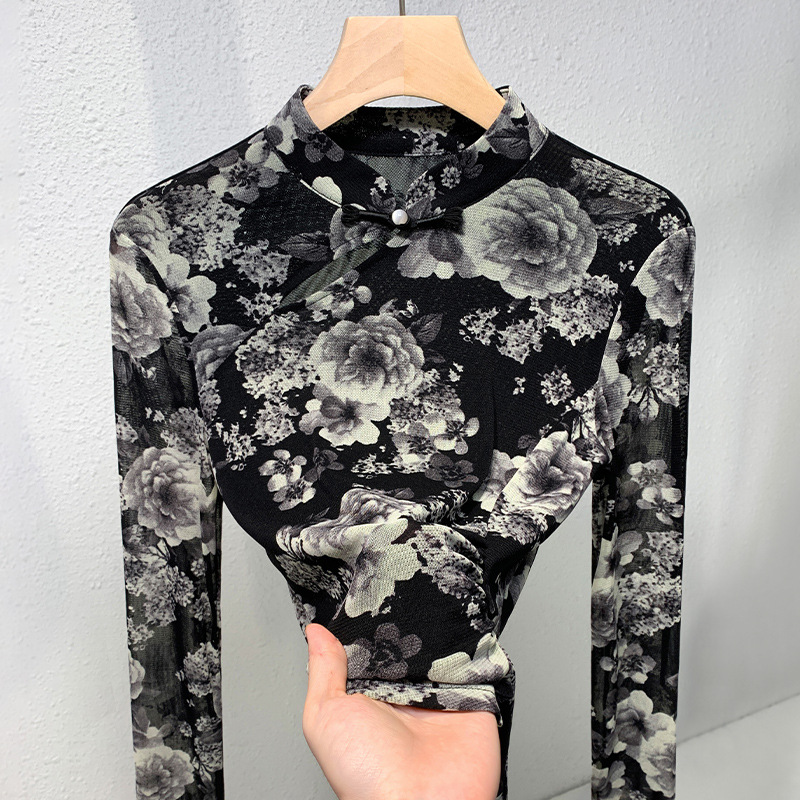Camiseta de impresión de manga larga negra de estilo nacional para mujeres 2025 primavera nueva ropa de mujer nueva chaqueta china de cuello de botón image 3