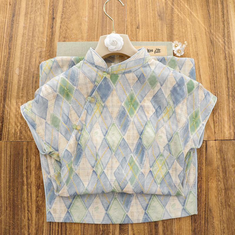 Elegant Green New Chinese-Style Short-Sleeve Modified Plaid Cheongsam for Women, 2026 Spring New Model for Daily Wear, Young Style Elegant Green New Chinese-Style Short-Sleeve Modified Plaid Cheongsam for Women, 2026 Spring New Model for Daily Wear, Young Style
