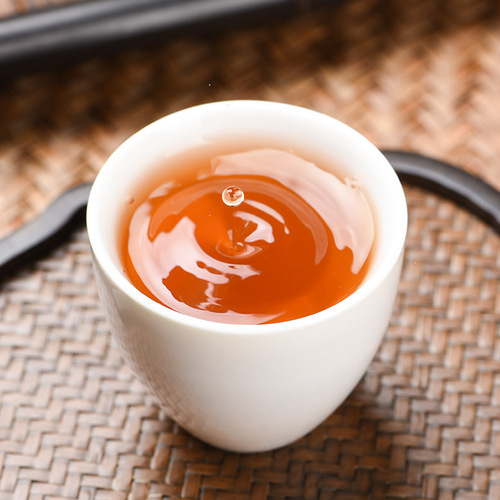 2024 New Tea Jin Jun Mei Black Tea Loose Leaf Aromatic Jin Jun Mei Canned Gift Box 500g