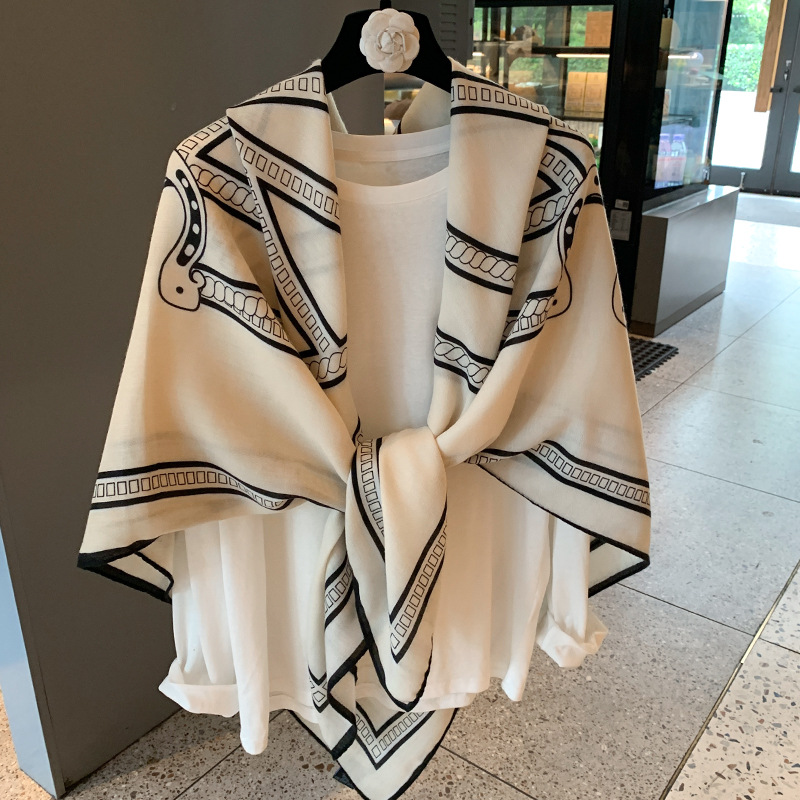Luxurious chain-patterned large shawl, high-end cotton-linen silk scarf, versatile and elegant scarf to wear over air-conditioning jackets