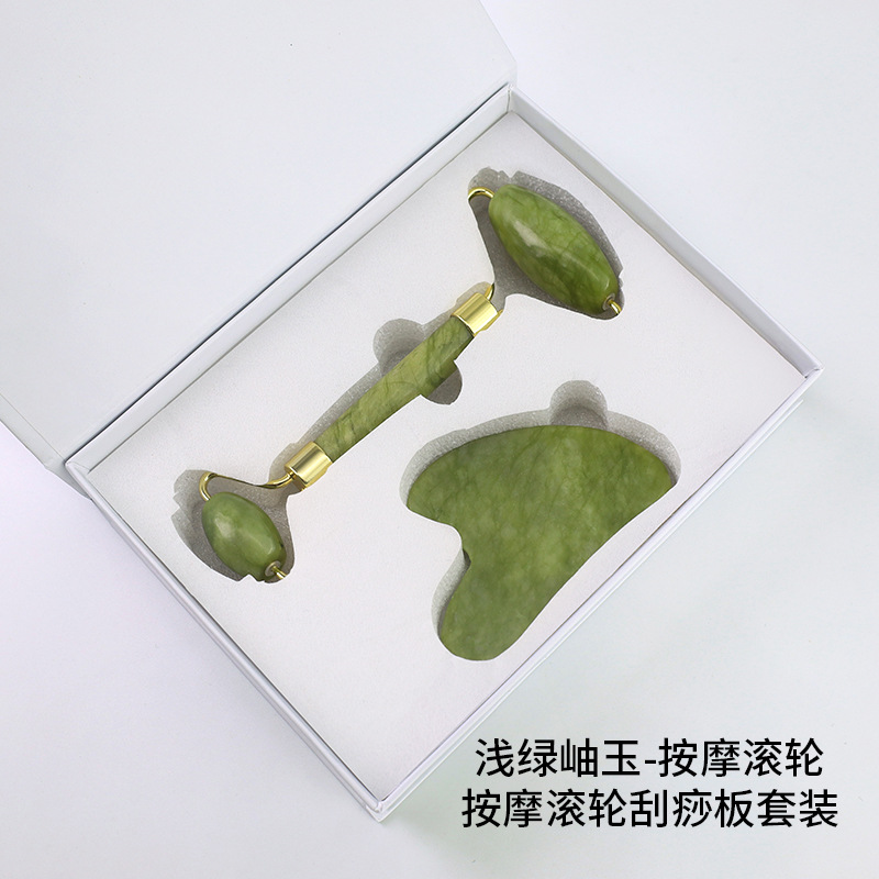 Tabla de gua sha de jade en stock, tabla de gua sha de nefrita en forma de corazón para belleza facial, masajeador con rodillo para uso en todo el cuerpo.