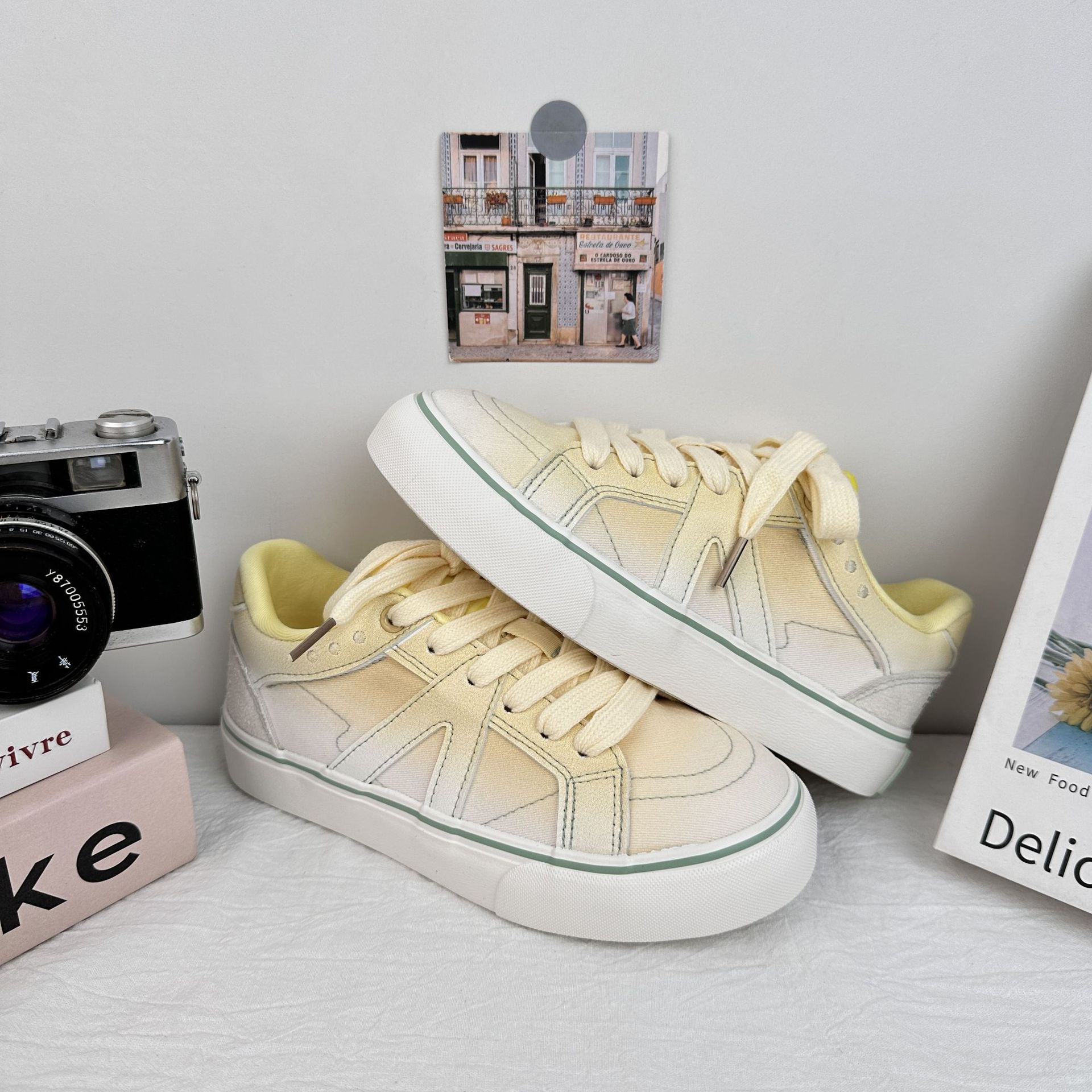 Zapatos de skate de larga onda para mujeres 2025 verano nuevos zapatos de lona variados zapatos de skate chic dopamina color zapatos casuales