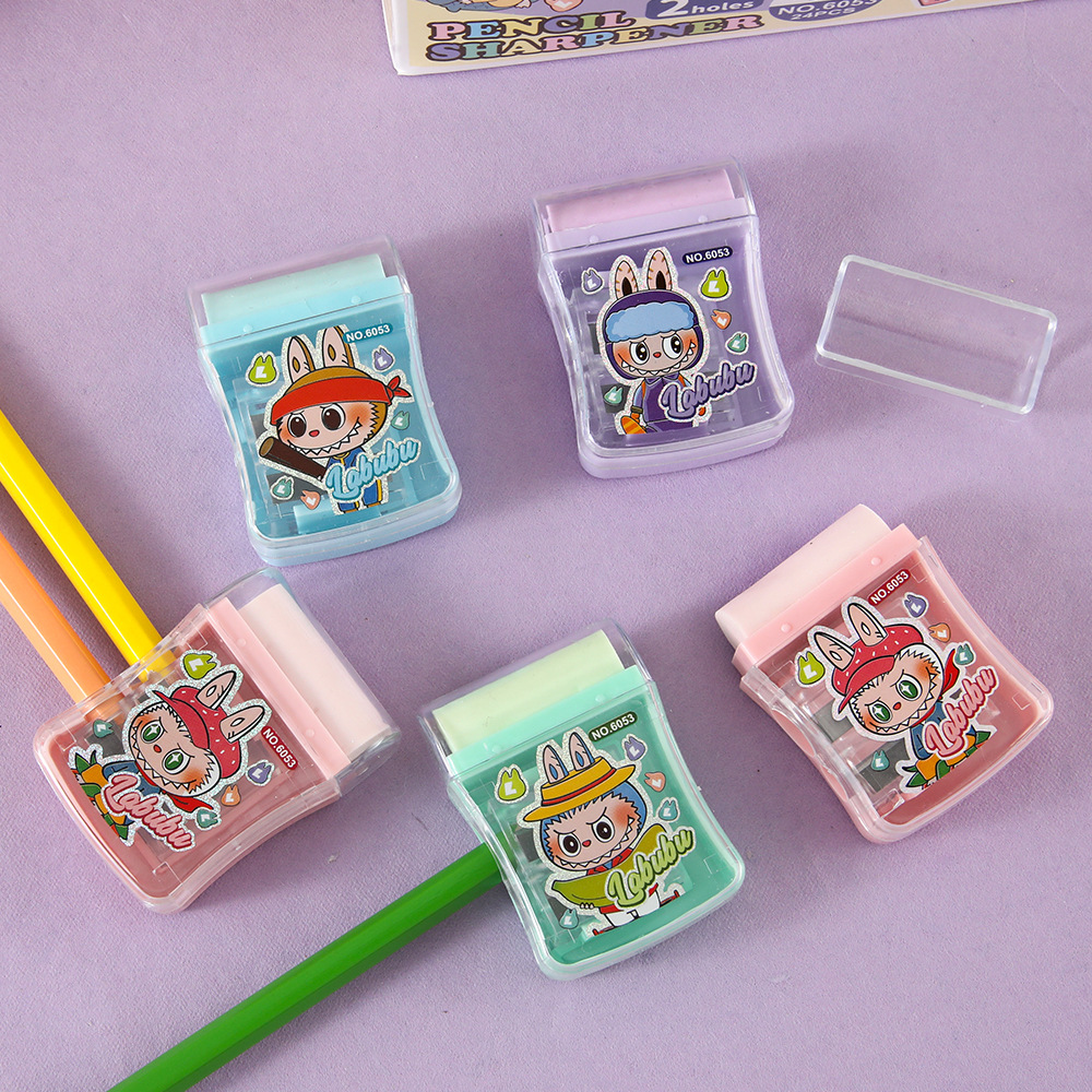 Nuevo dibujo animado de doble agujero cuchillo de lápiz lindo divertido rodillo borradora lápiz planador 2 en 1 estudiantes afilador papelería