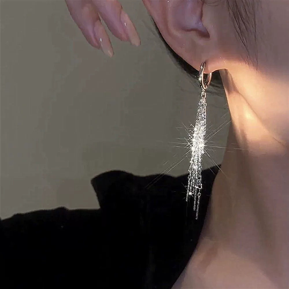 Summer small design fashionable universal earrings, high-quality style, light luxury style, 2023 collection