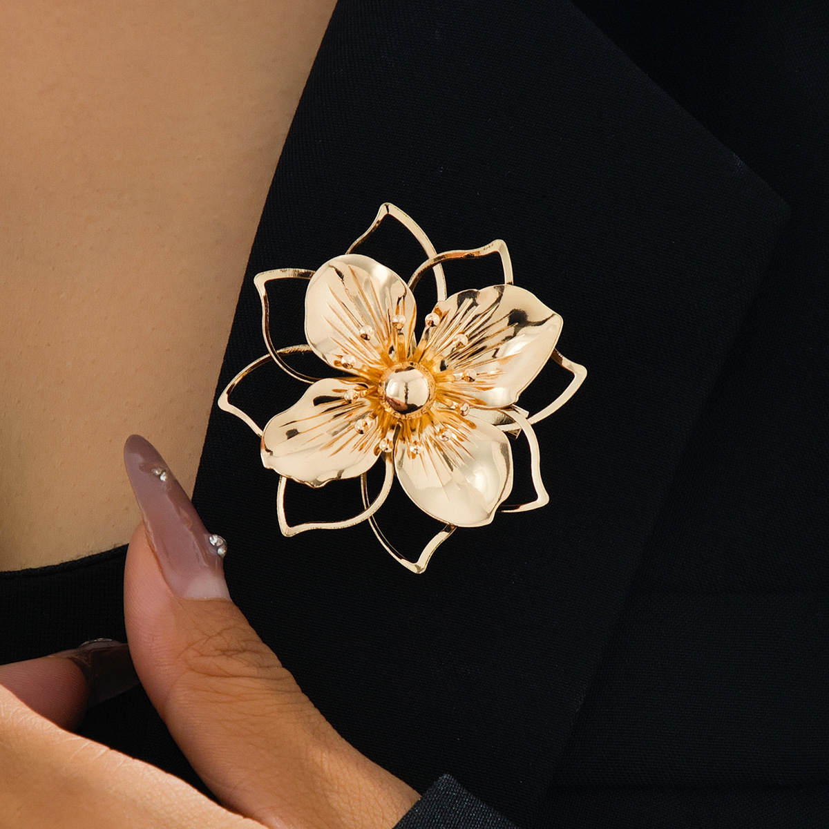 Spilla floreale vintage da donna elegante accessorio per feste_voghion.com